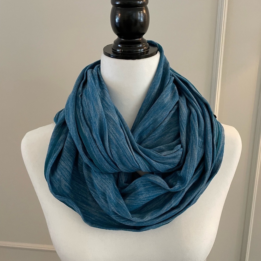 lululemon Vinyasa Scarf 🧣